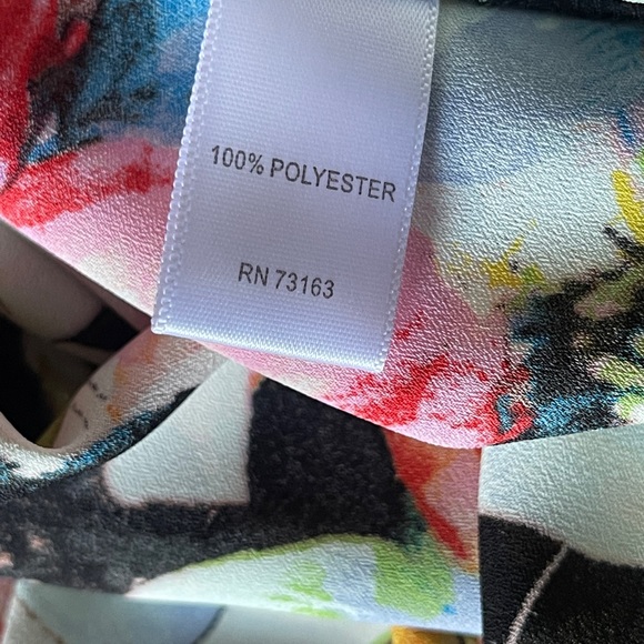 Spense Blouse
Size Small - Picture 5 of 6